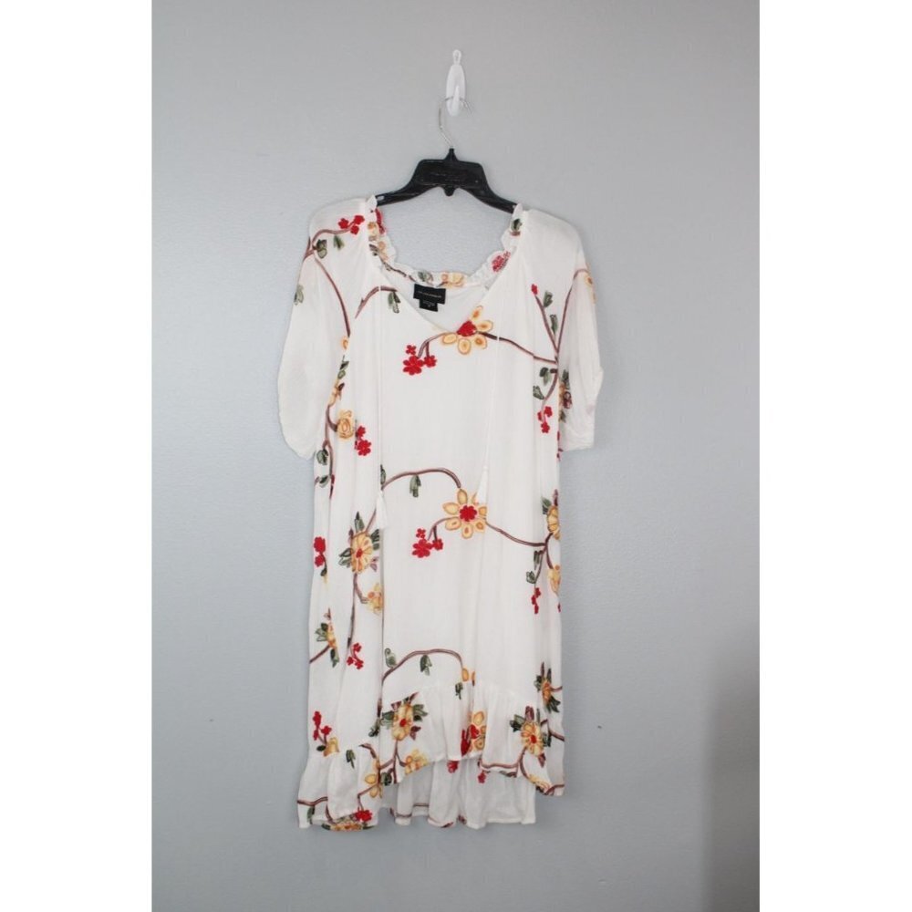Live Los Angeles Dress Women's M White Floral Embroidered Boho Loose Fit Spring
